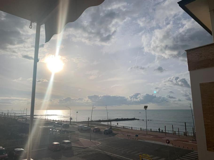 Rome'S Harbour All Year Lido di Ostia Ngoại thất bức ảnh