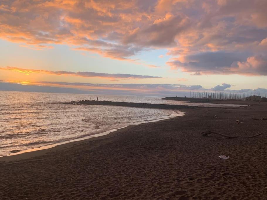 Rome'S Harbour All Year Lido di Ostia Ngoại thất bức ảnh